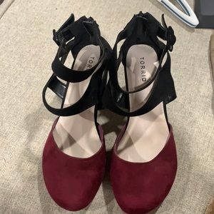 Two color block heel
